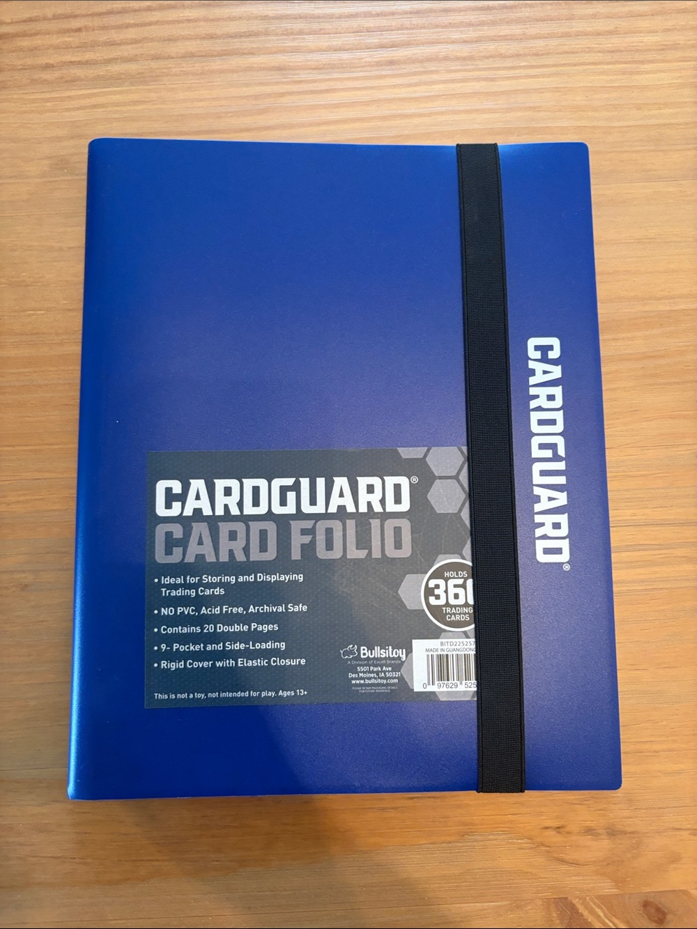 CARDGUARD Card Folio - Blue Trading Card Binder